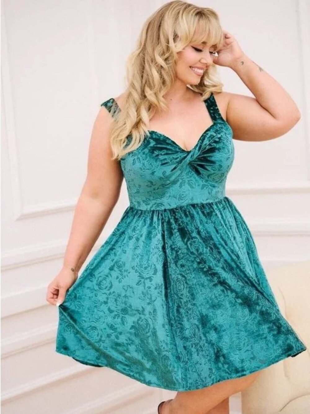 NEW Torrid Retro Chic Twist Front Velour Swing Dress | Size 4X